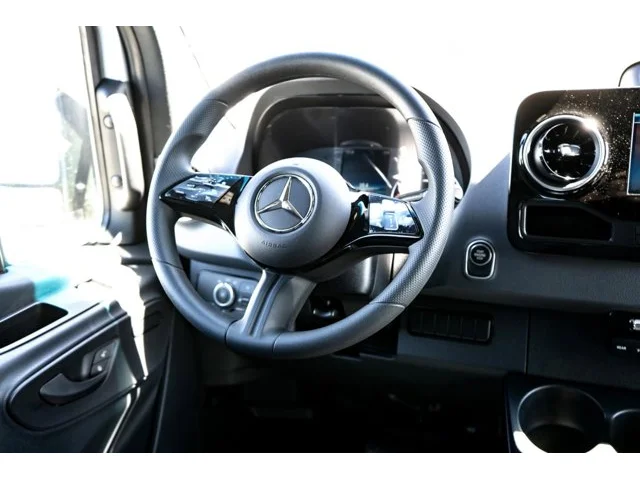 Nuevos MERCEDES-BENZ SPRINTER PASSENGER VAN à Estados chez autogozo