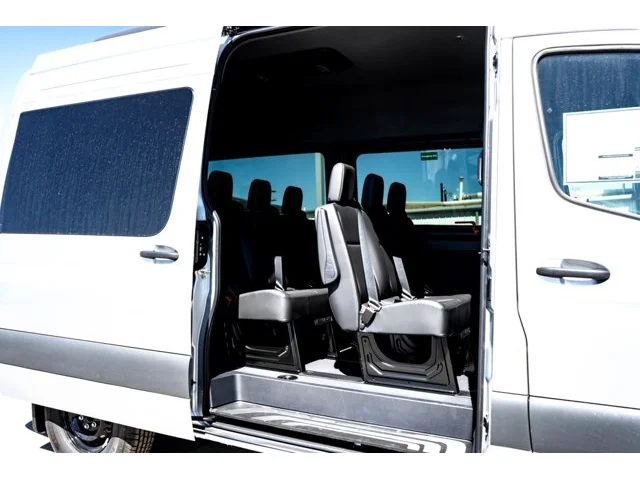 Nuevos MERCEDES-BENZ SPRINTER PASSENGER VAN à Estados chez autogozo