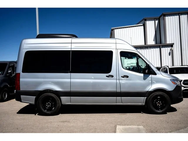 Nuevos MERCEDES-BENZ SPRINTER PASSENGER VAN à Estados chez autogozo