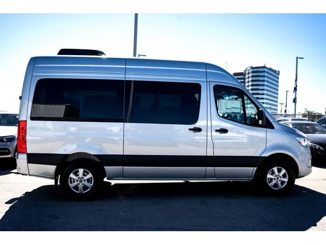 Nuevos MERCEDES-BENZ SPRINTER PASSENGER VAN à Estados chez autogozo
