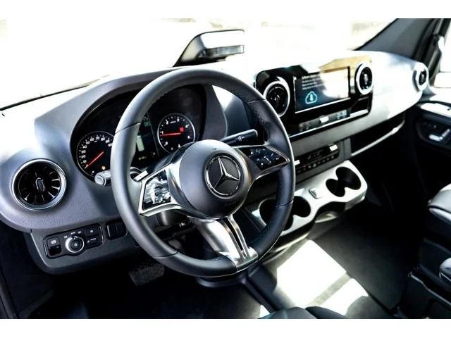 Nuevos MERCEDES-BENZ SPRINTER PASSENGER VAN à Estados chez autogozo
