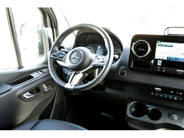Nuevos MERCEDES-BENZ SPRINTER PASSENGER VAN à Estados chez autogozo