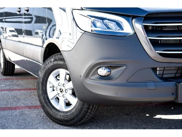Nuevos MERCEDES-BENZ SPRINTER PASSENGER VAN à Estados chez autogozo