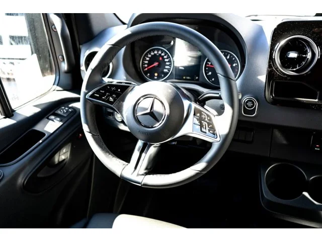 Nuevos MERCEDES-BENZ SPRINTER PASSENGER VAN à Estados chez autogozo