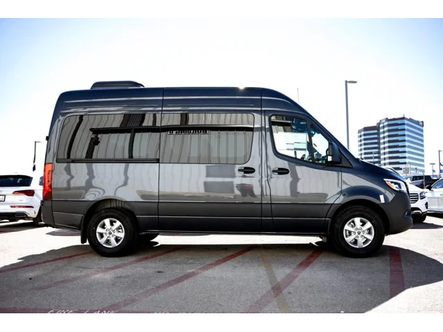 Nuevos MERCEDES-BENZ SPRINTER PASSENGER VAN à Estados chez autogozo