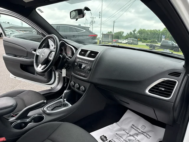 SEMINUEVOS DODGE Avenger at Matthews in Liberty Buick GMC