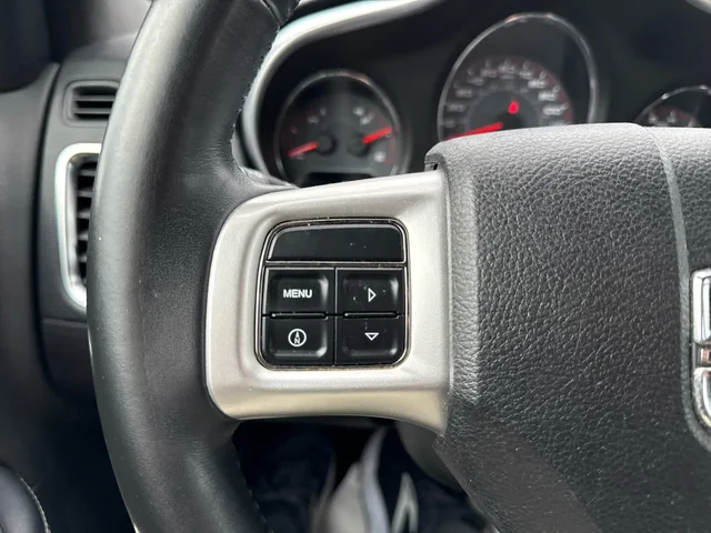 SEMINUEVOS DODGE Avenger at Matthews in Liberty Buick GMC