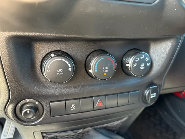 SEMINUEVOS JEEP Wrangler Unlimited at Matthews in Liberty Buick GMC