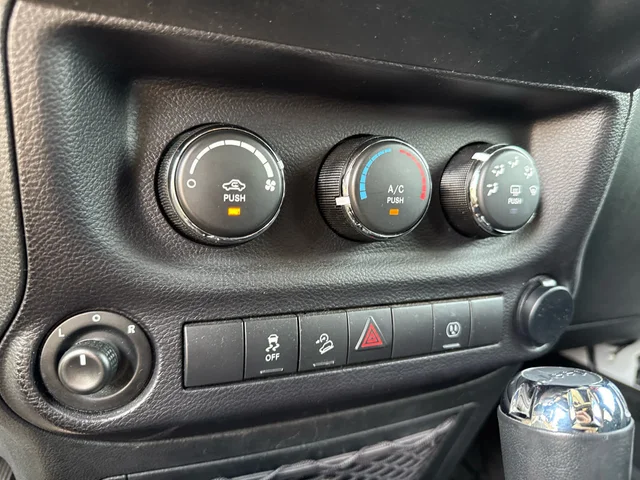 SEMINUEVOS JEEP Wrangler Unlimited at Matthews in Liberty Buick GMC