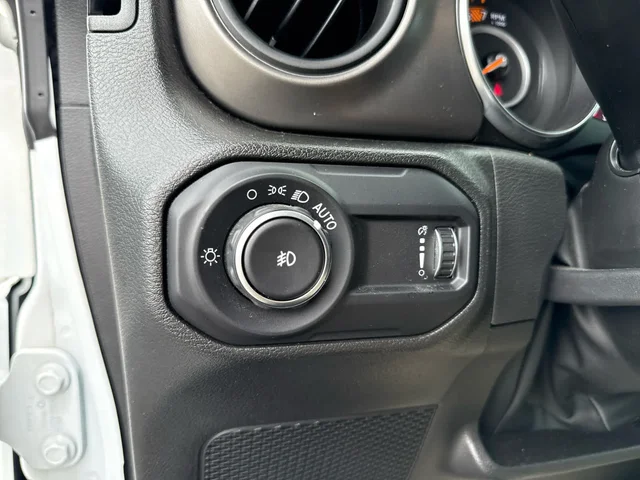 SEMINUEVOS JEEP Wrangler at Mt Airy in Mount Airy Toyota