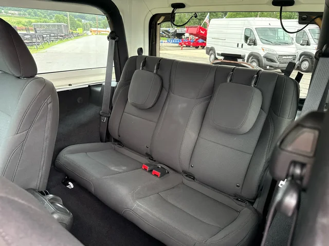 SEMINUEVOS JEEP Wrangler at Mt Airy in Mount Airy Toyota