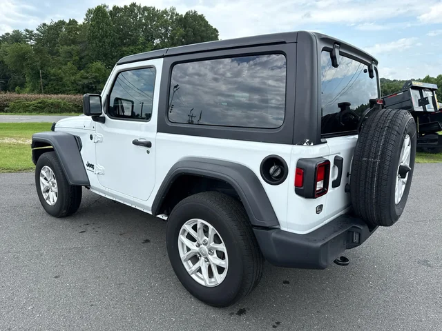 SEMINUEVOS JEEP Wrangler at Mt Airy in Mount Airy Toyota