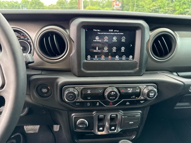 SEMINUEVOS JEEP Wrangler at Mt Airy in Mount Airy Toyota