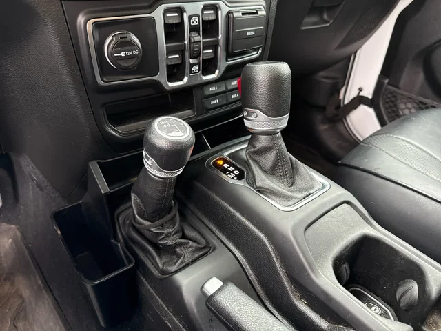 SEMINUEVOS JEEP Wrangler at Matthews in Liberty Buick GMC