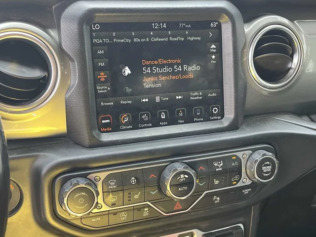 SEMINUEVOS JEEP Wrangler Unlimited at Matthews in Liberty Buick GMC