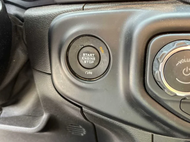 SEMINUEVOS JEEP Wrangler Unlimited at Matthews in Liberty Buick GMC