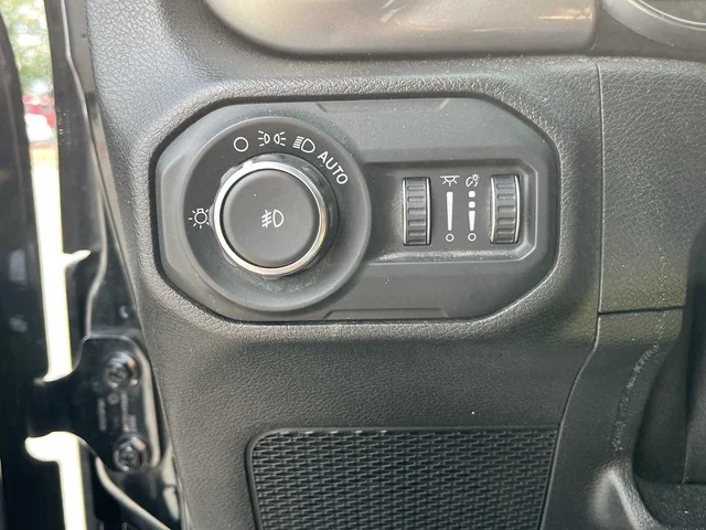 SEMINUEVOS JEEP Wrangler Unlimited at Matthews in Liberty Buick GMC