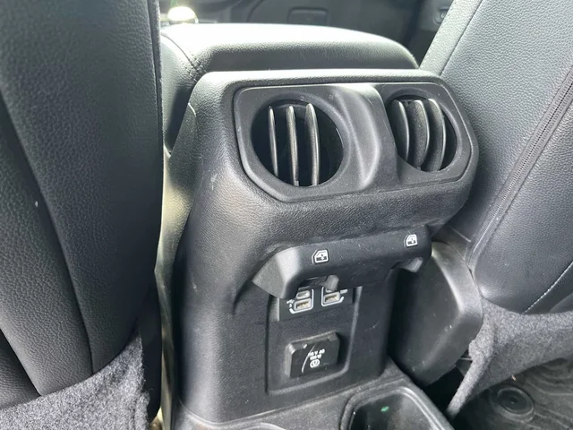 SEMINUEVOS JEEP Wrangler Unlimited at Matthews in Liberty Buick GMC