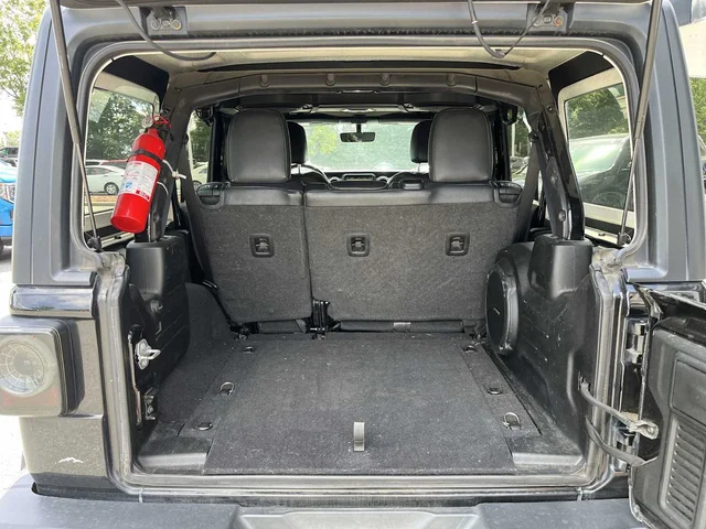 SEMINUEVOS JEEP Wrangler Unlimited at Matthews in Liberty Buick GMC