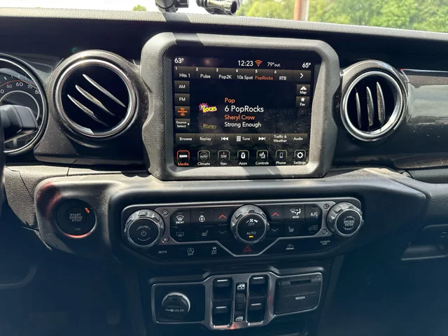SEMINUEVOS JEEP Wrangler at Matthews in Liberty Buick GMC