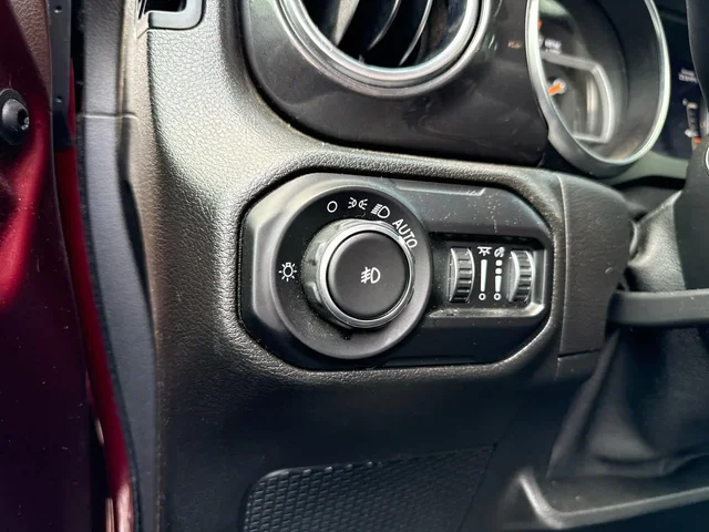 SEMINUEVOS JEEP Wrangler at Matthews in Liberty Buick GMC