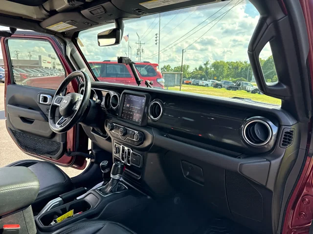 SEMINUEVOS JEEP Wrangler at Matthews in Liberty Buick GMC