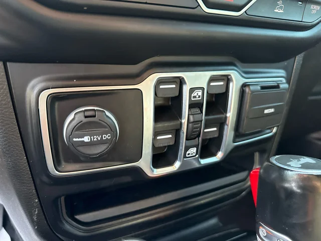 SEMINUEVOS JEEP Wrangler at Matthews in Liberty Buick GMC