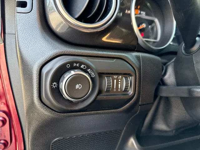 SEMINUEVOS JEEP Wrangler at Matthews in Liberty Buick GMC