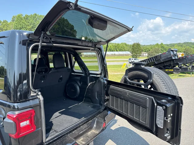SEMINUEVOS JEEP Wrangler at Matthews in Liberty Buick GMC