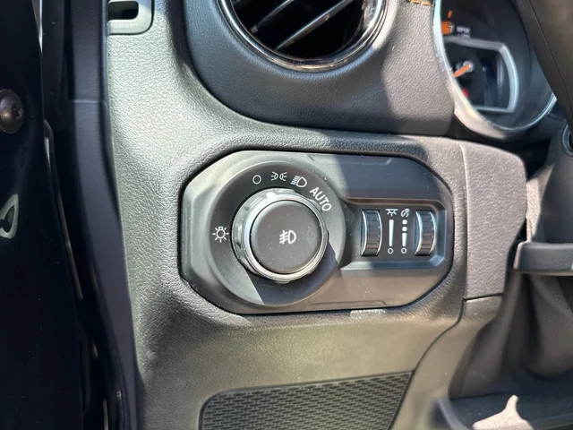 SEMINUEVOS JEEP Wrangler at Matthews in Liberty Buick GMC