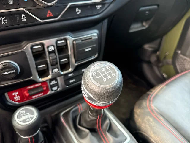 SEMINUEVOS JEEP Wrangler at Matthews in Liberty Buick GMC