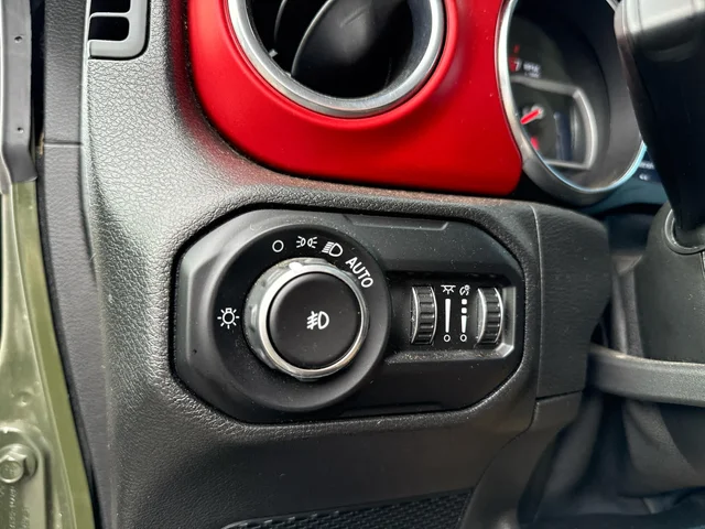 SEMINUEVOS JEEP Wrangler at Matthews in Liberty Buick GMC