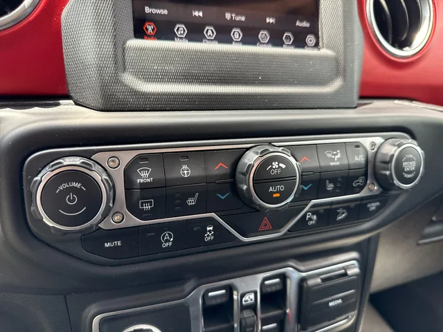 SEMINUEVOS JEEP Wrangler Unlimited at Mt Airy in Mount Airy Toyota