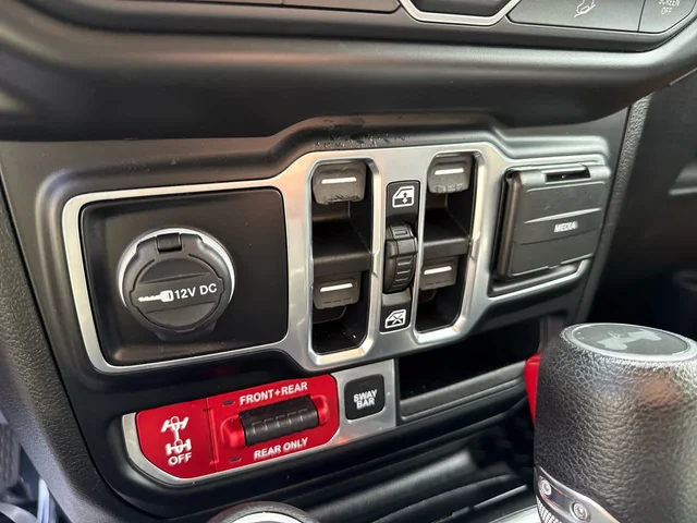 SEMINUEVOS JEEP Wrangler Unlimited at Matthews in Liberty Buick GMC