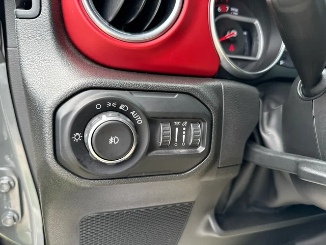 SEMINUEVOS JEEP Wrangler at Matthews in Liberty Buick GMC
