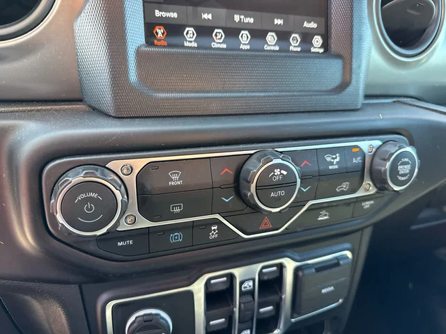 SEMINUEVOS JEEP Wrangler 4xe at Matthews in Liberty Buick GMC