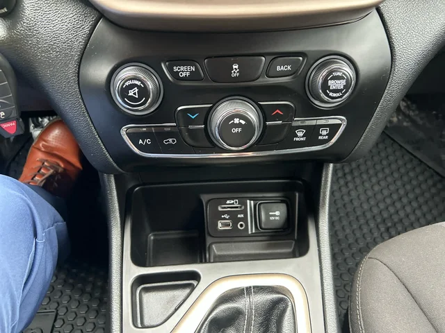 SEMINUEVOS JEEP Cherokee a Estados en autogozo
