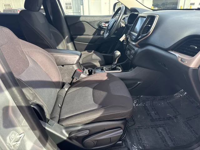 SEMINUEVOS JEEP Cherokee a Estados en autogozo