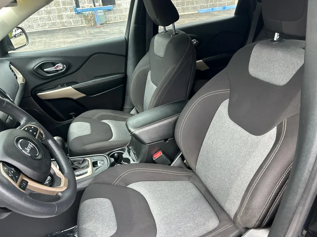 SEMINUEVOS JEEP Cherokee a Estados en autogozo