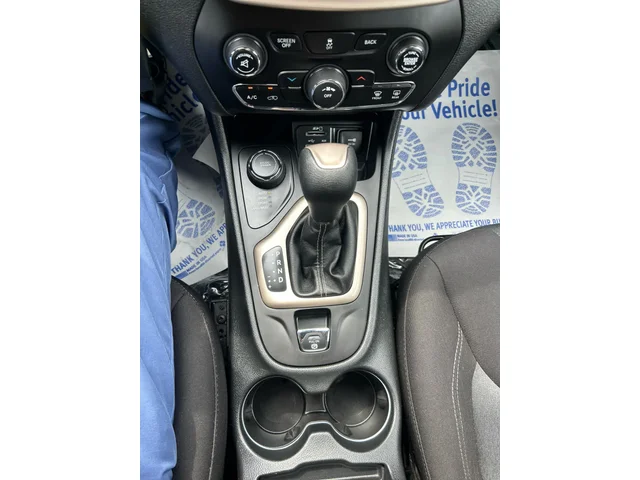 SEMINUEVOS JEEP Cherokee a Estados en autogozo