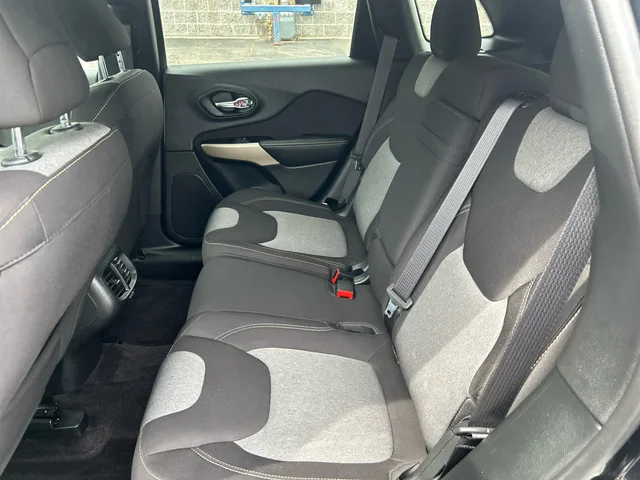 SEMINUEVOS JEEP Cherokee a Estados en autogozo