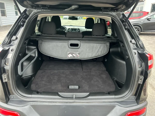 SEMINUEVOS JEEP Cherokee a Estados en autogozo
