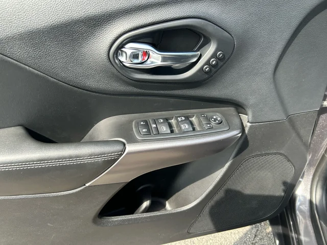 SEMINUEVOS JEEP Cherokee a Estados en autogozo