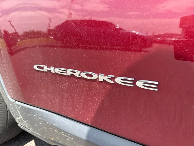 SEMINUEVOS JEEP Cherokee at Mt Airy in Mount Airy Toyota