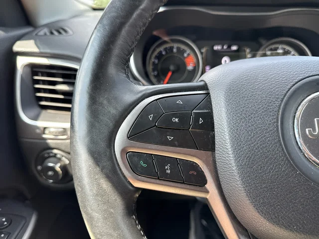 SEMINUEVOS JEEP Cherokee at Mt Airy in Mount Airy Toyota