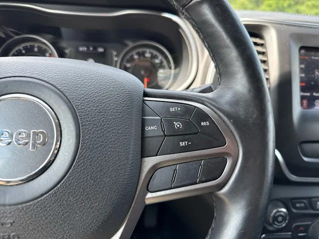 SEMINUEVOS JEEP Cherokee at Mt Airy in Mount Airy Toyota