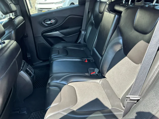 SEMINUEVOS JEEP Cherokee a Estados en autogozo