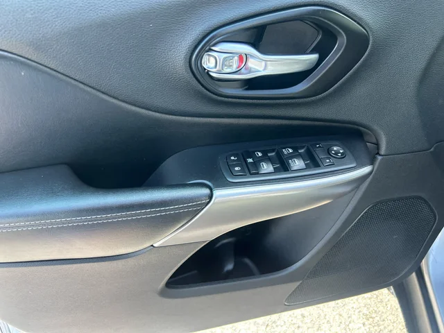 SEMINUEVOS JEEP Cherokee a Estados en autogozo