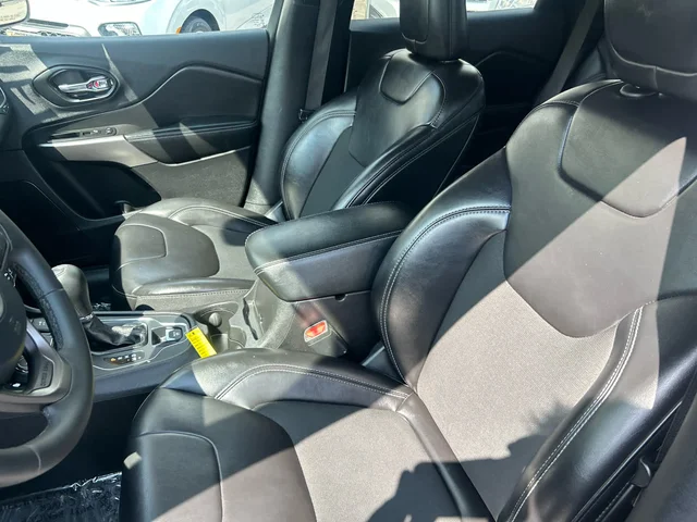 SEMINUEVOS JEEP Cherokee a Estados en autogozo
