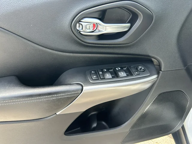 SEMINUEVOS JEEP Cherokee a Estados en autogozo